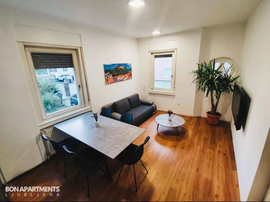 Huge Bbq Garden 2, Spacious Flat, Ac, Free Parking 2 Ljubljana Luaran gambar